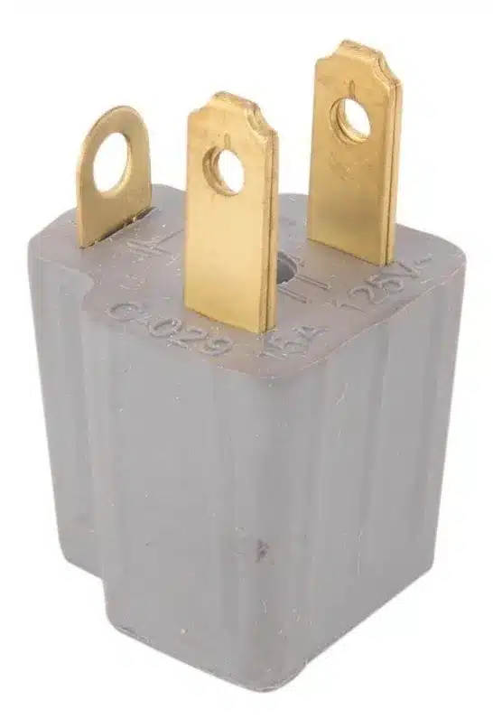 ADAPTADOR POLO TIERRA A SENCILLO 15 A